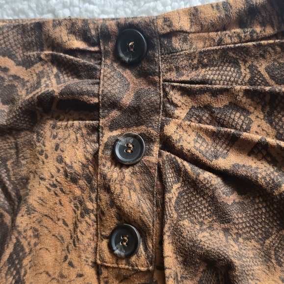 Animal Print Midi Skirts Set Of 2 - Picture 10 of 15